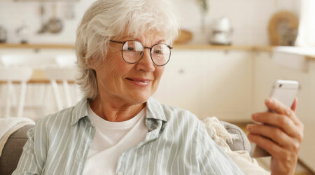 Best senior phone plans in 2021