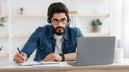 6 benefits of pursuing an MBA online