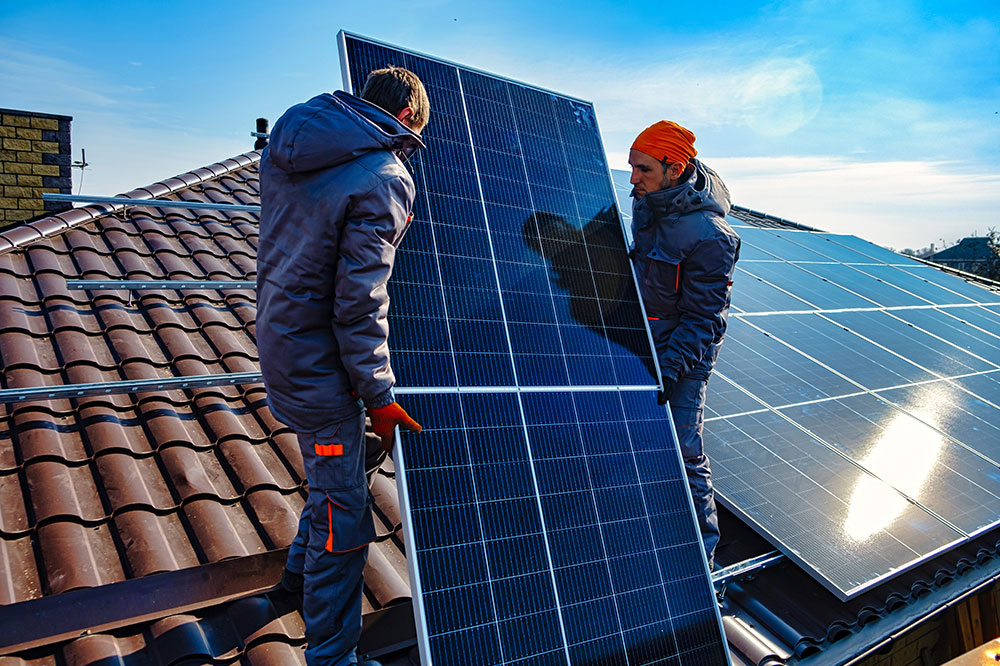 Factors to consider while investing in solar panels