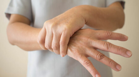 Hand tremor &#8211; Causes, symptoms, and management