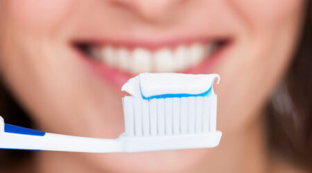 Things to know about a whitening toothpaste