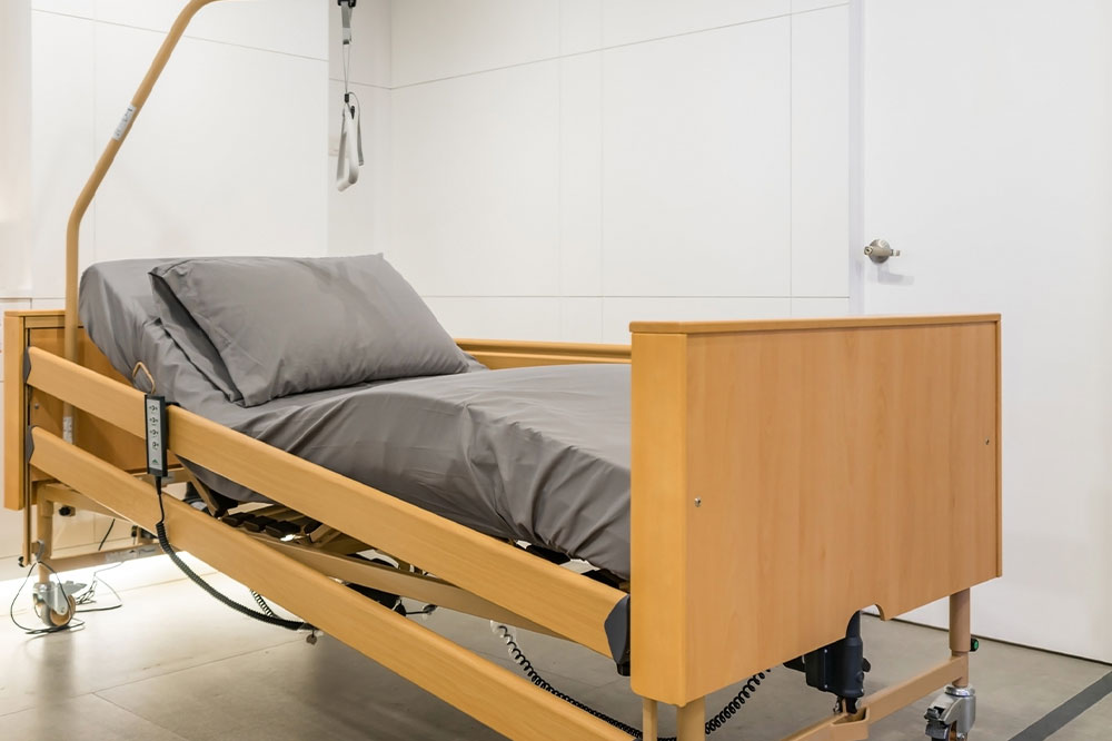 4 premium electric adjustable beds to shop this year