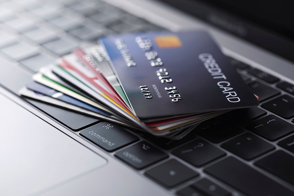 Understanding the features of credit cards